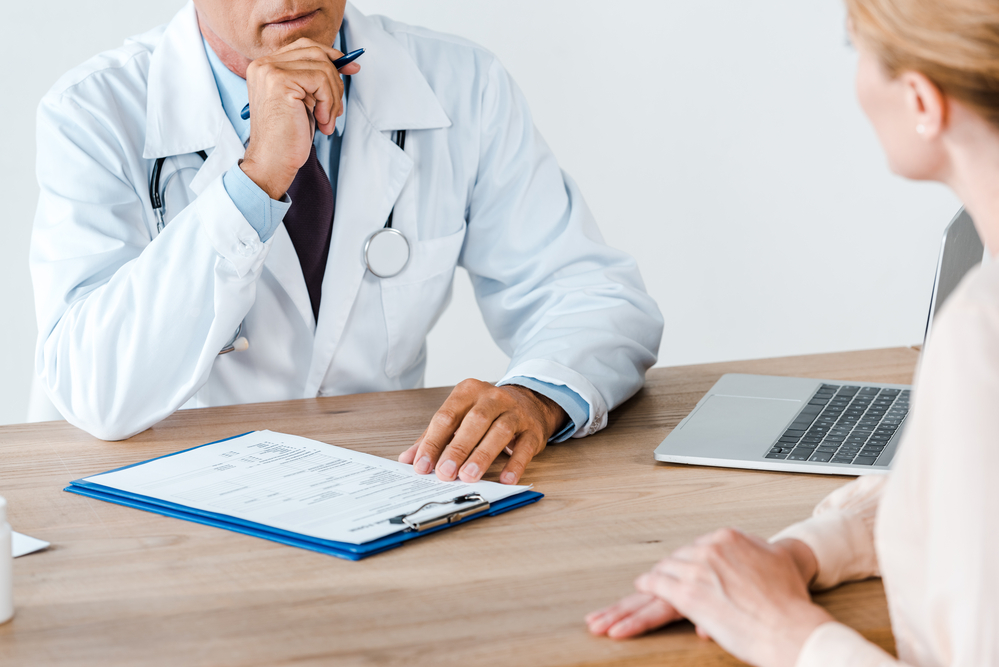 Озонотерапия: показания, противопоказания, польза, эффект, побочное ...